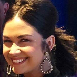 Meet your Posher, Courtney